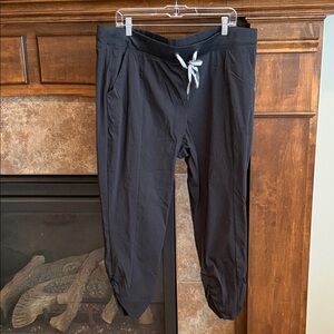 Torrid black windbreaker type casual athleisure jogger pants ruched ankles 2X